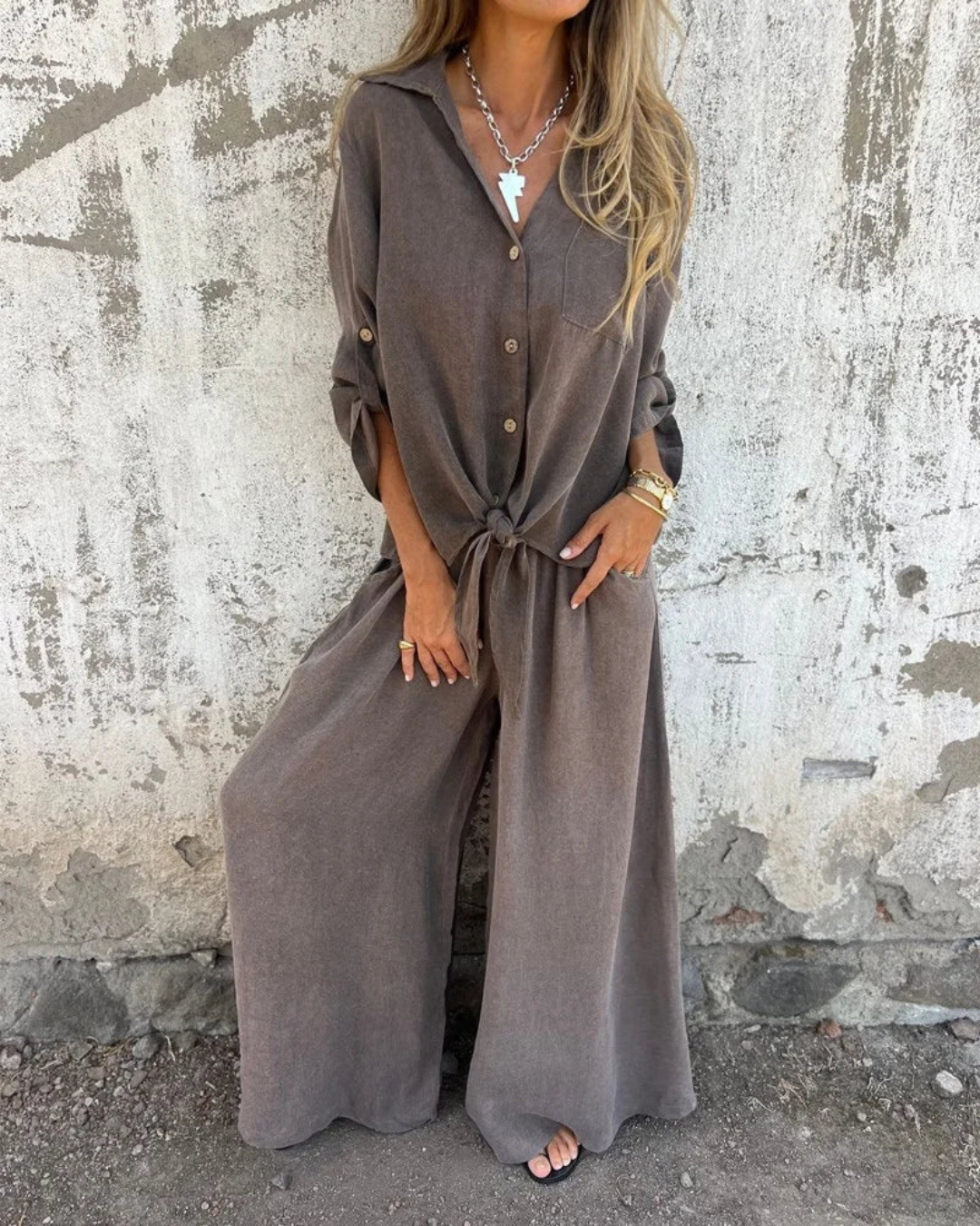 Conjunto de 2 Piezas con Mono Largo de Pierna Ancha para Mujer con Camisa de Botones y Lazo Frontal®