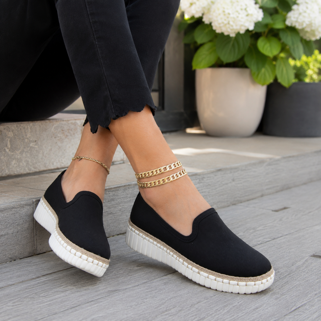 Mocasines Slip-On de Mujer con Suela Ligera y Detalle Trenzado