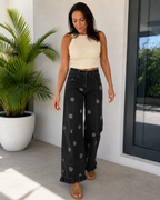 Pantalón Wide Leg con Bordados Florales
